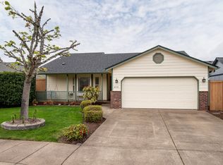 6718 Simeon Dr, Springfield, OR 97478