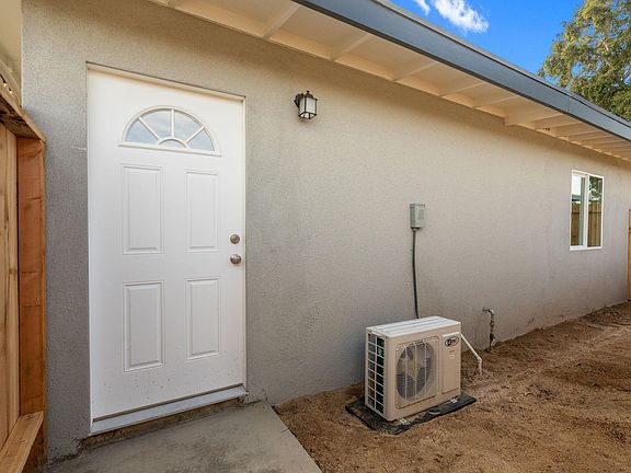 2nd image of 4161 Clairemont Mesa Blvd #2