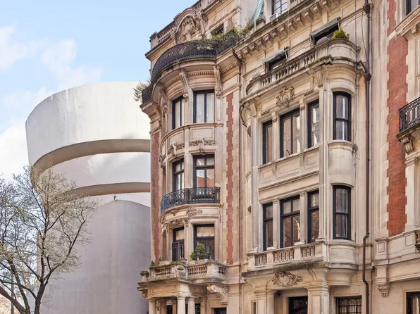 7 East 88th Street image 2 of 22