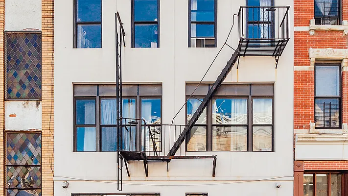 Rented by Nooklyn NYC LLC | media 9