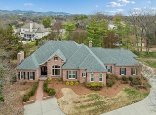 525 Dekemont Ln, Brentwood, TN 37027