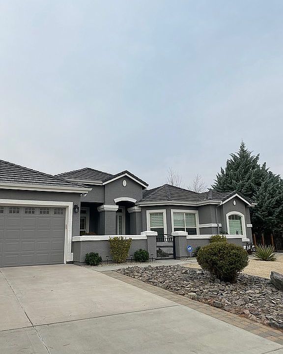 1st image of 7625 Desert Plains Dr