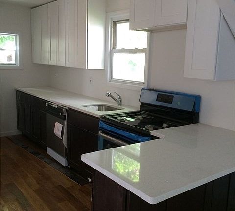 2nd image of 181 34 144th Ave