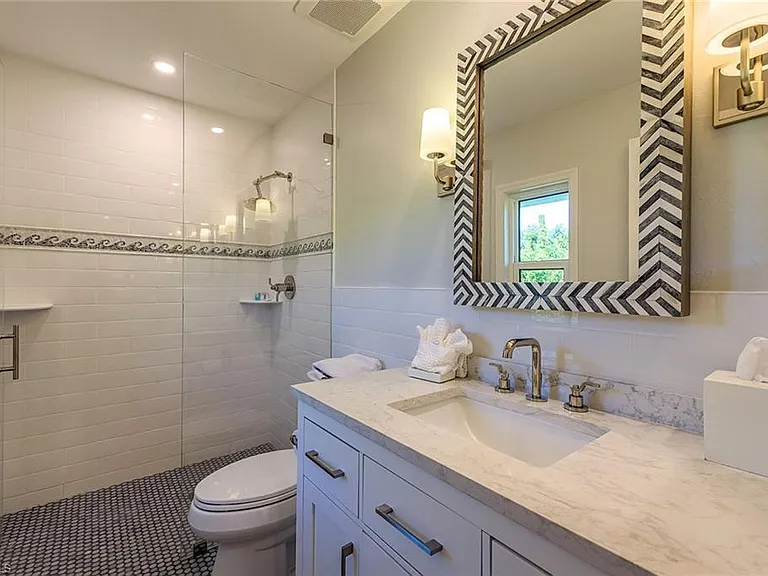 301 Ridge Dr — Photo 9