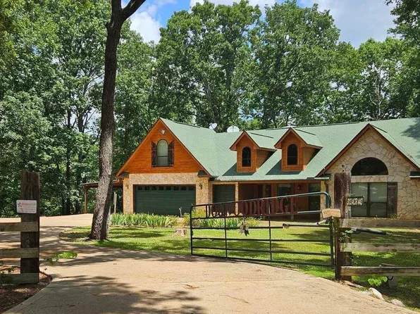 313 An County Rd #443, Palestine, TX 75803
