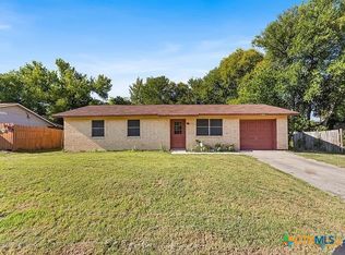 104 E Arlo Rd, Harker Heights, TX 76548