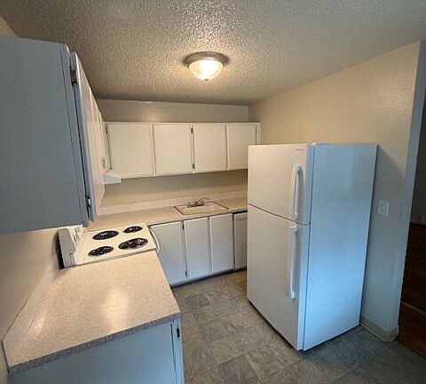 5th image of 13746 SE Powell Blvd