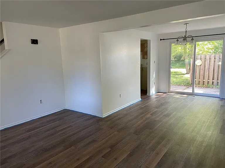3103 Glenshaw Dr — Photo 9