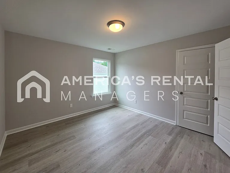 10312 Squires Way — Photo 21
