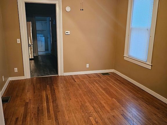 5th image of 125 W Cayuga St