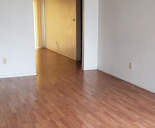 2nd image of 1607 E 21st St