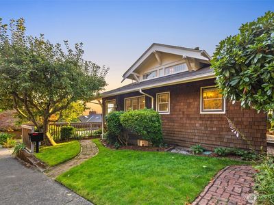 2513 11th Avenue W, Seattle, WA, 98119