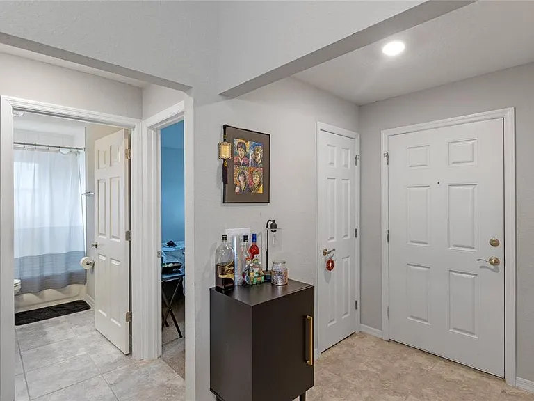 524 Scenic Bluff Blvd — Photo 4