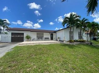 Meadow Wood Manor #4, Homestead, FL 33032