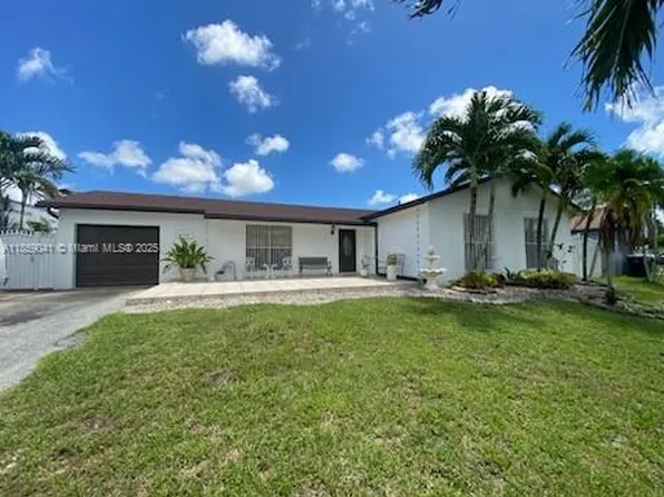 25931 SW 130th Ave, Homestead, FL 33032