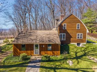 2 Driftway Dr, High Bridge Boro, NJ 08829