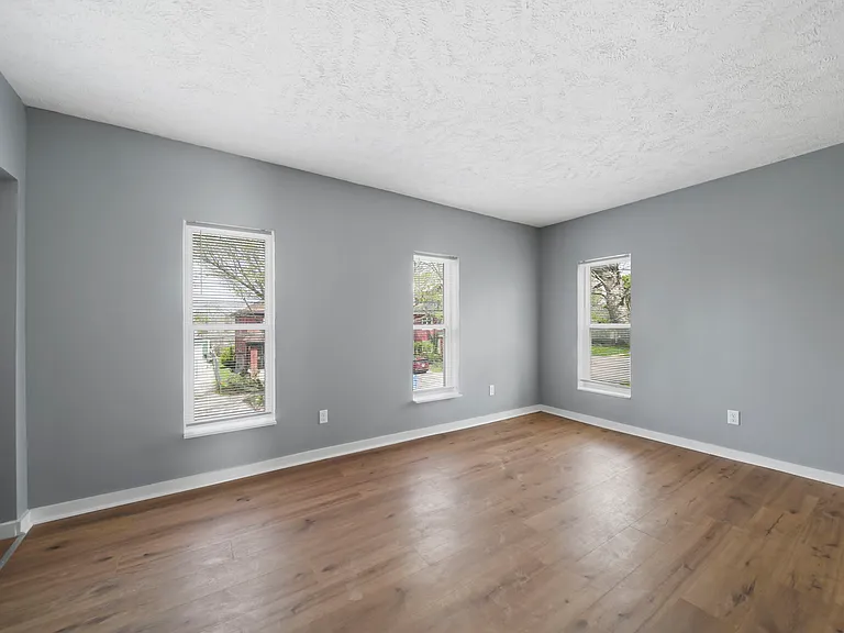818 Eureka St #818.5 — Photo 5