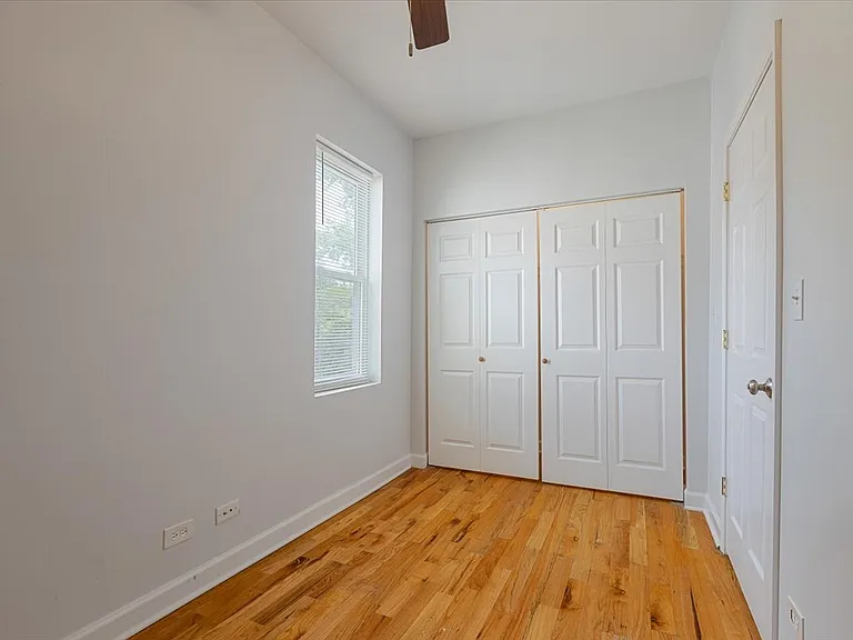 1234 W 49th Pl #2R — Photo 6