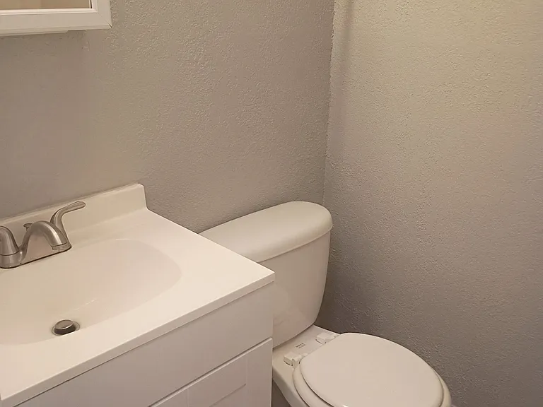 729C Poinsettia Ave #21 — Photo 5