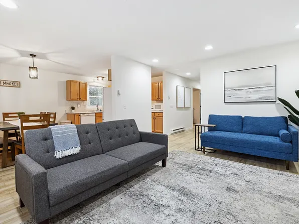 2218 22nd Ave S #A, Minneapolis, MN 55404