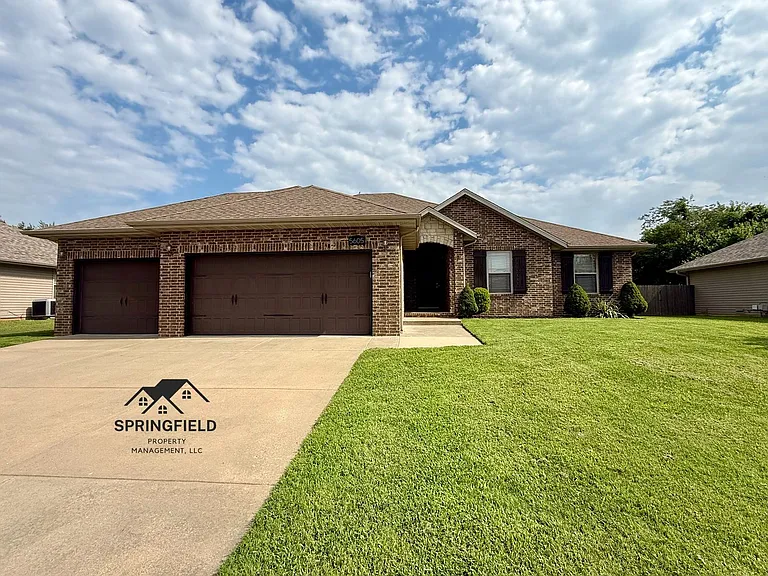 5605 W Sunflower Dr — Photo 1