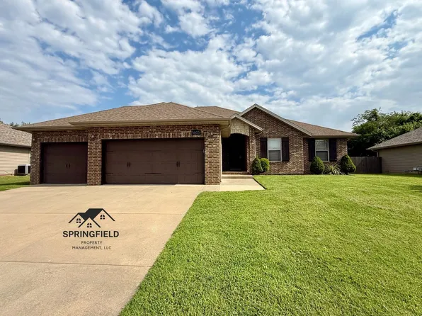 5605 W Sunflower Dr, Springfield, MO 65802
