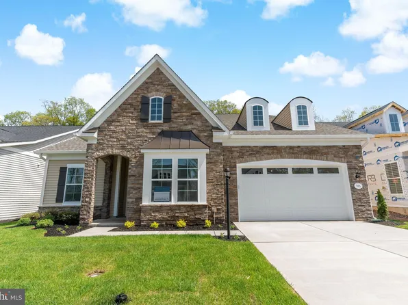 395 Quiet Creek Dr, Gettysburg, PA 17325