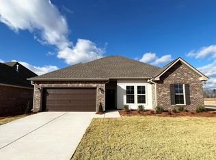 17789 Cabernet St, Athens, AL 35613