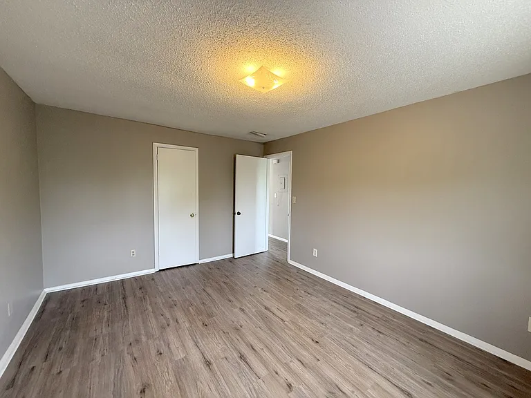 3929 Highridge Dr SW — Photo 10