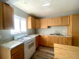 2027 Sunset Ridge Rd, Blocksburg, CA 95514