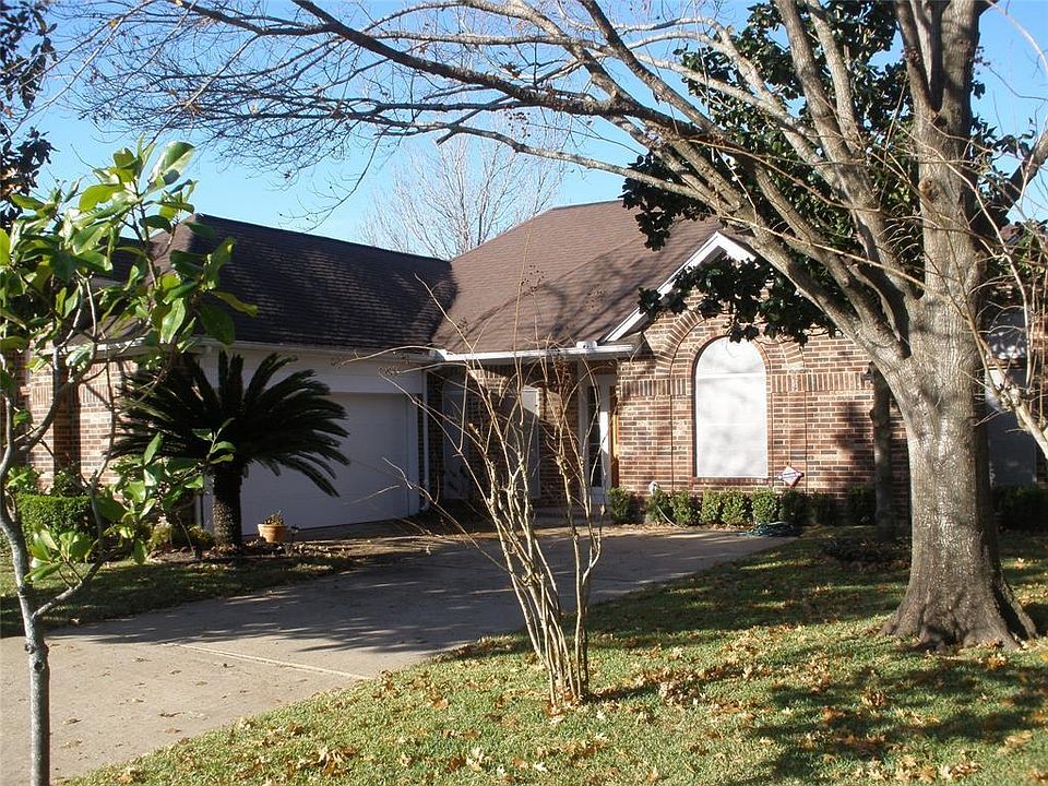1st image of 4611 Green Trail Dr