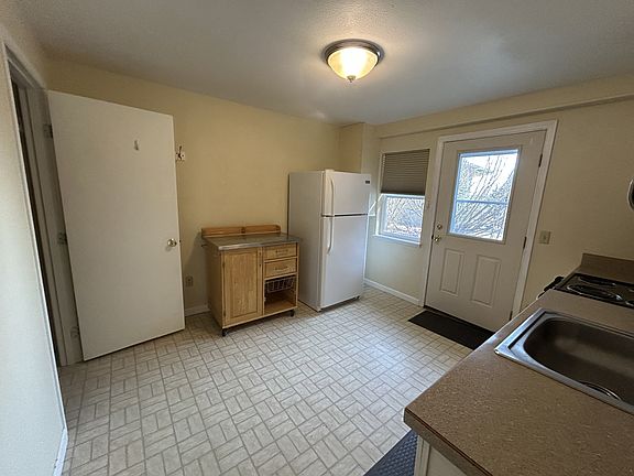 4th image of 4032 Beluga Cir Unit B-1