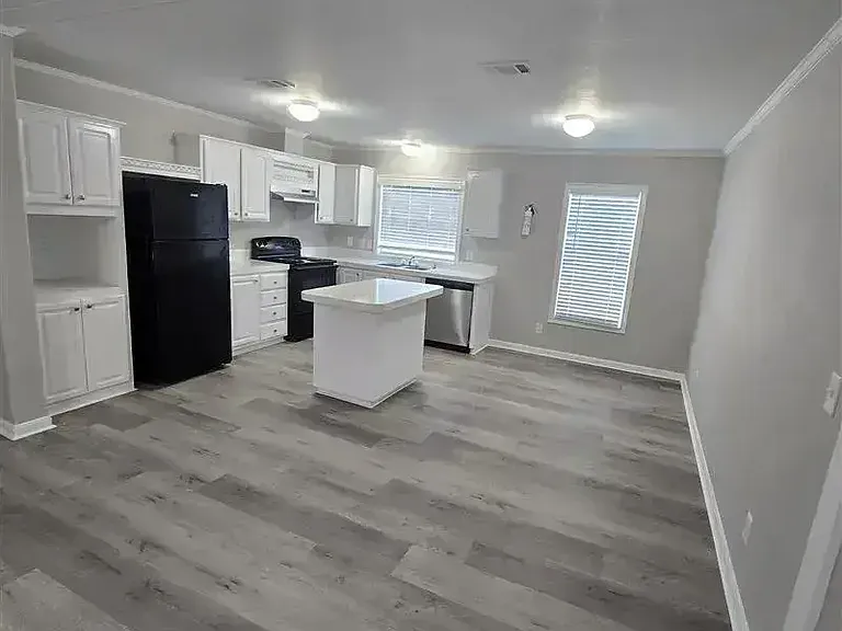 15927 Clarke Springs Dr #15927C — Photo 15