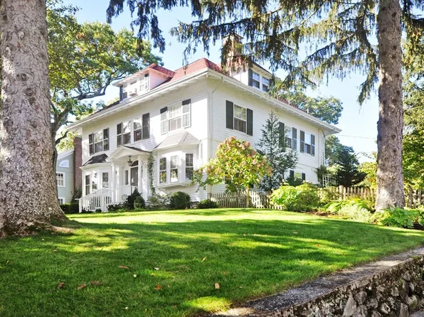 5 Lincoln St, Arlington, MA 02476