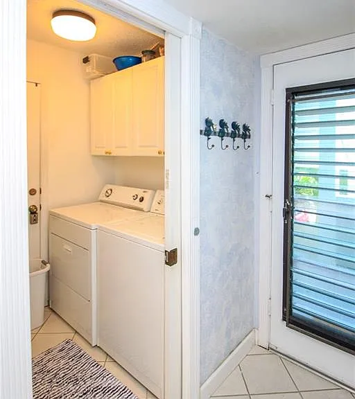 350 NE Edgewater Dr #202 — Photo 22