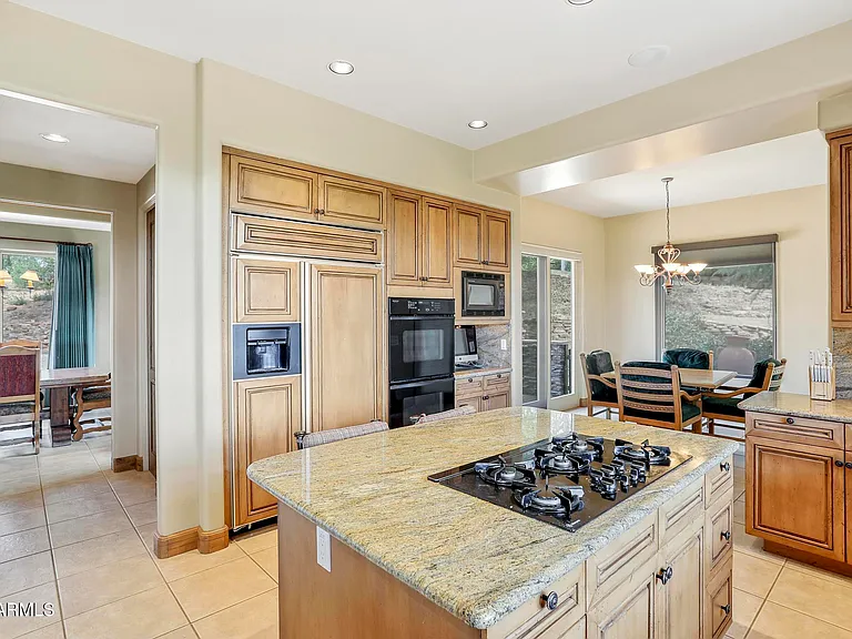 804 N Grapevine Dr — Photo 10