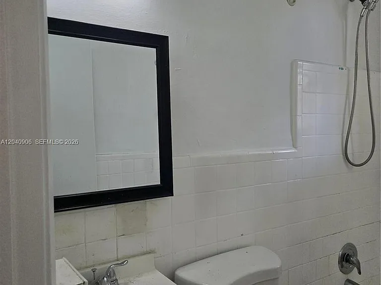 5223 SW 25th St — Photo 7