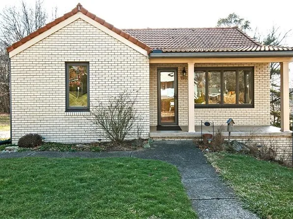 1903 Fox Ave, Beaver Falls, PA 15010