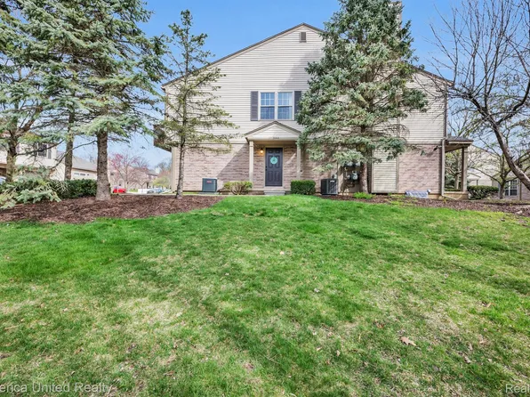 3048 Forest Creek Ct Unit 48, Ann Arbor, MI 48108