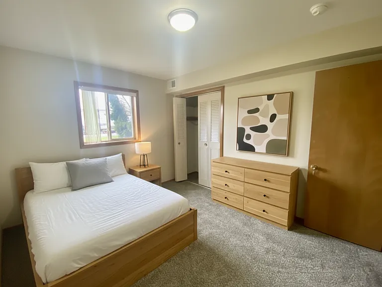 Indian Village Apartments — Photo 17