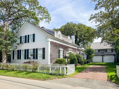 69 School St, Edgartown, MA, 02539