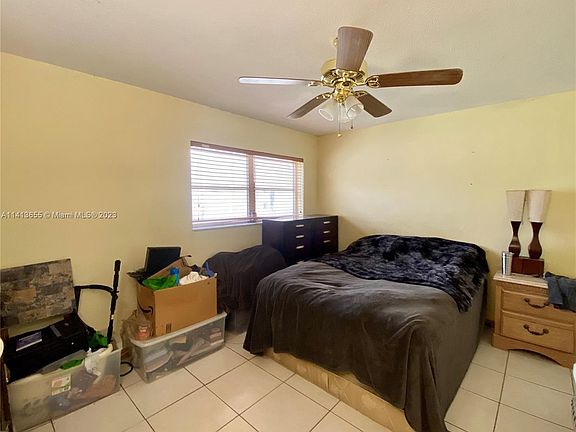 5th image of 4163 SW 67th Ave APT 206C