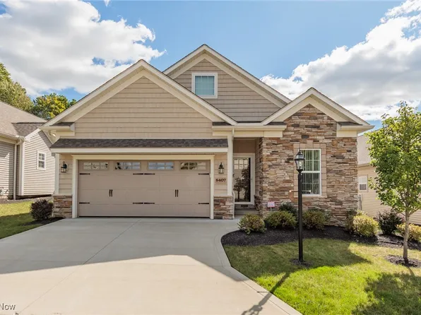 8407 Bella Dr, Macedonia, OH 44056