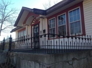 655 S Peach Tree Ave, Springfield, MO 65802