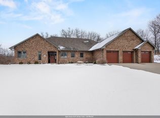 272 Lost Ridge Ct, Green Bay, WI 54302