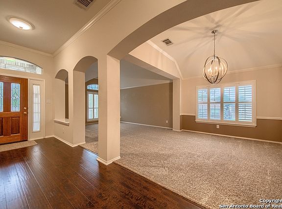 3rd image of 1601 Canyon Oak