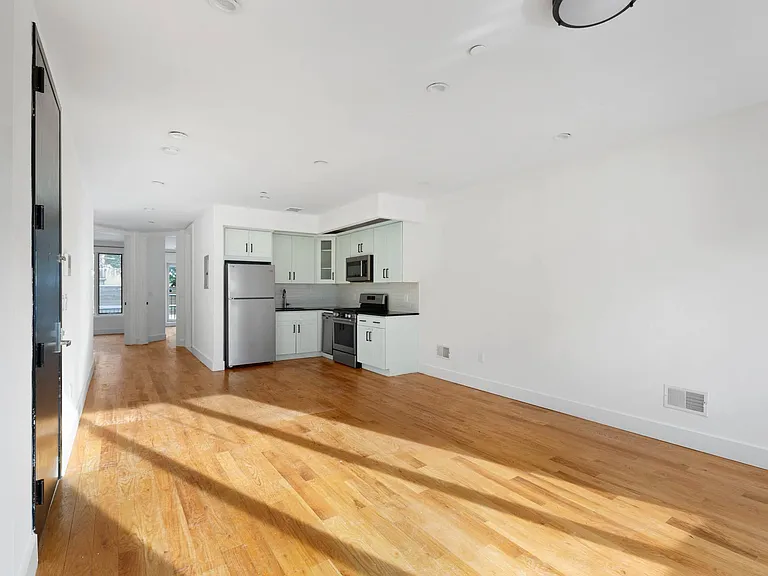 157 Lexington Ave #1 — Photo 16