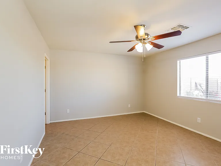 21286 N Duncan Dr — Photo 8