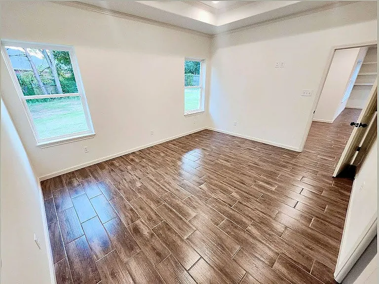 805 Woodridge Cir — Photo 13