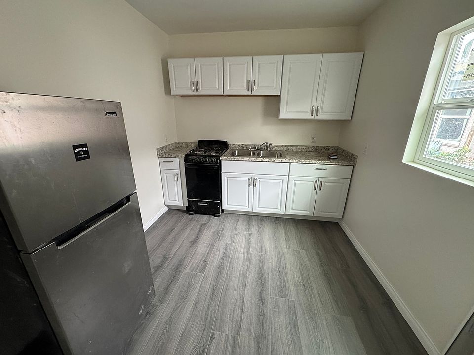 1st image of 723 60th St